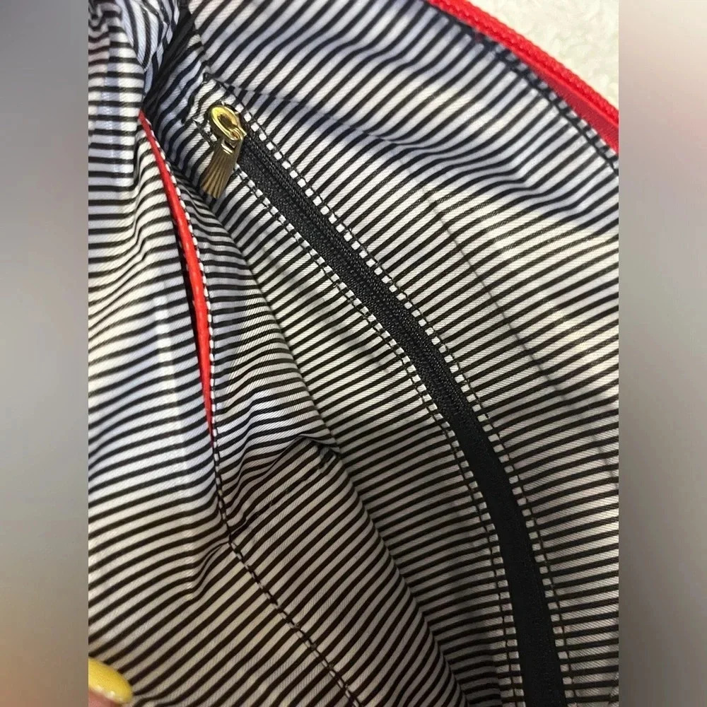 Deluxity Los Angeles Red Women Crossbody Messenger New with tags. - Picture 12 of 14